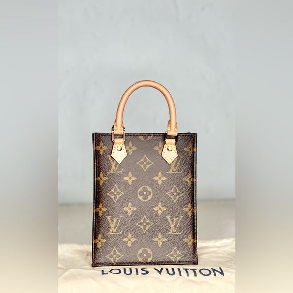 Louis Vuitton Handbags - ❌SOLD❌LOUIS VUITTON Sac Plat petit monogram